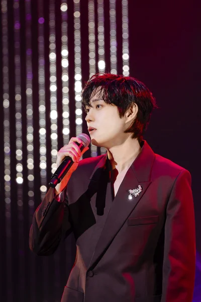 美しい歌声で魅了したキム・ヨンデ。