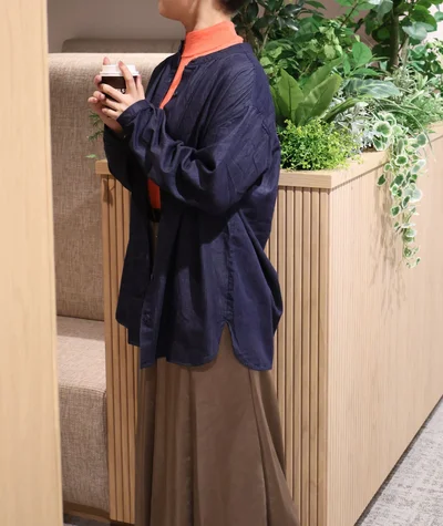 スカートに合わせると…