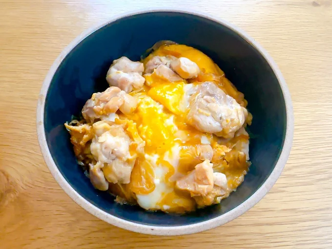 「ぽん酢でさっぱり親子丼」。まろやかな酸味が絶妙な味わい