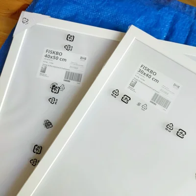 IKEAで白縁の額を購入