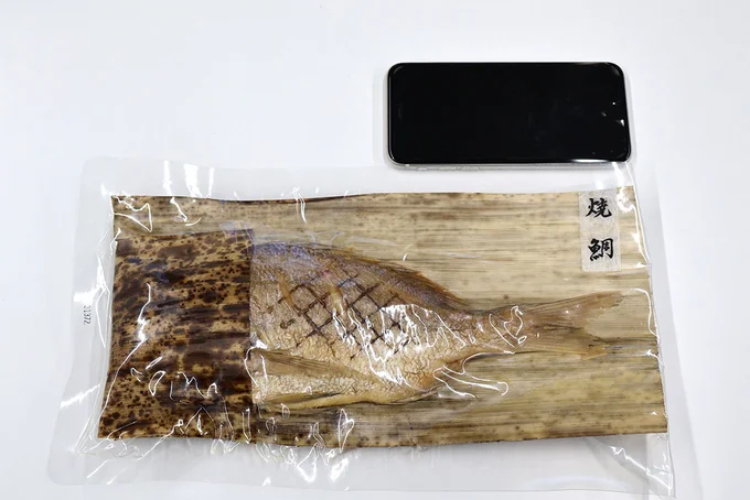 焼鯛はスマホ約2つ分！