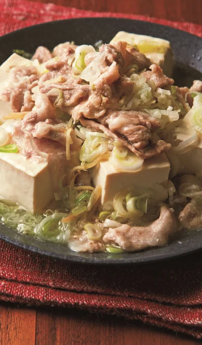 濃厚な味わい「豆腐の豚バラねぎオイル蒸し」