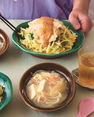 甘くてやわらかな玉ねぎが好相性「豆腐と玉ねぎのとろとろ煮」