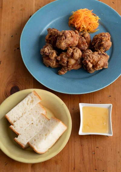 鶏の唐揚げwith山食パン