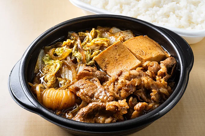 W牛すき焼き弁当（肉2倍）は肉の量が2倍でボリュームたっぷり！
