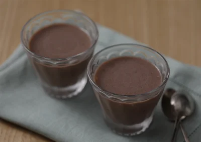 【体が喜ぶ寄り添いごはん】溶かして固めるだけ！ 簡単デザート「材料3つでチョコ風ババロア」／よりそいごはん（10）