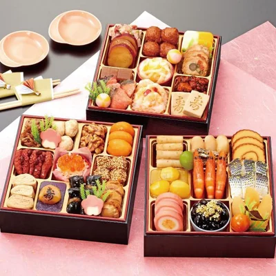 千賀屋謹製 迎春おせち料理 「おもいやり」 冷蔵 和風三段重 37品 3人前