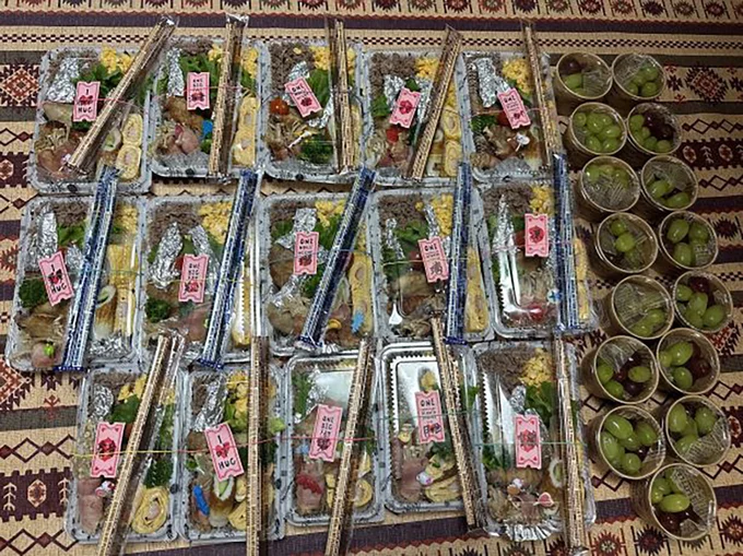 お弁当の数、何と15人分!