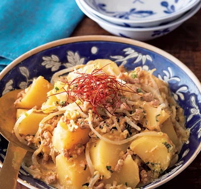 豆乳で作る新感覚の中華風煮もの！「じゃがいも担担（タンタン）煮」【笠原将弘さんの極上煮もの】