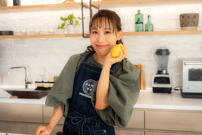 見事キャッチ！　小山さん「みきが表紙になった感じでフレームつけてもらう？(笑)」