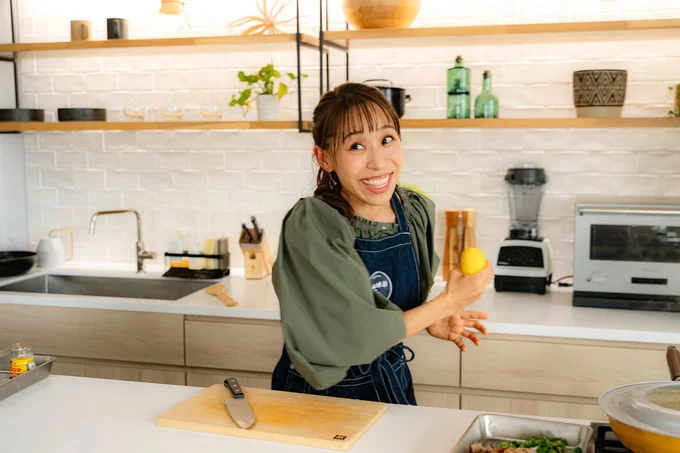 レモンを持つと「テレビジョン」とノリノリのスイッチが入るみきママさん