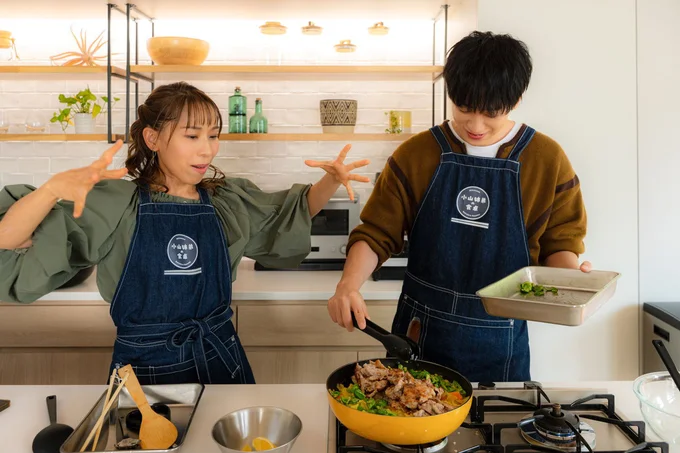「ハンドパワー!」と“魔法”をかけるみきママさん。小山さん「懐かしい(笑)」