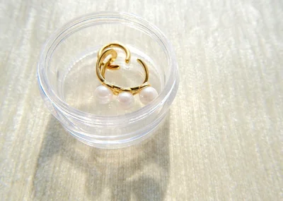 とってもオトナ可愛いイヤカフ