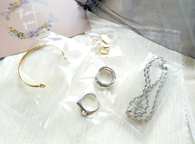 シルバーとゴールドのミックスが5種類