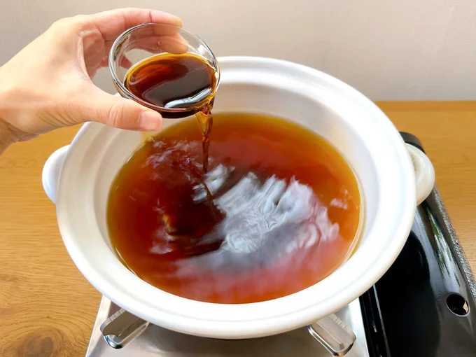 鍋の調味料はよく混ぜておく