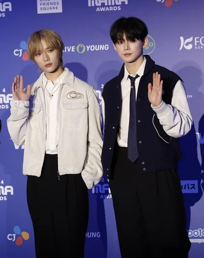 TOMORROW X TOGETHER・BEOMGYU（左）とYEONJUN（右）