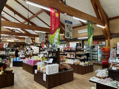 道の駅の売店は遠野の名産品がなんでも揃う！