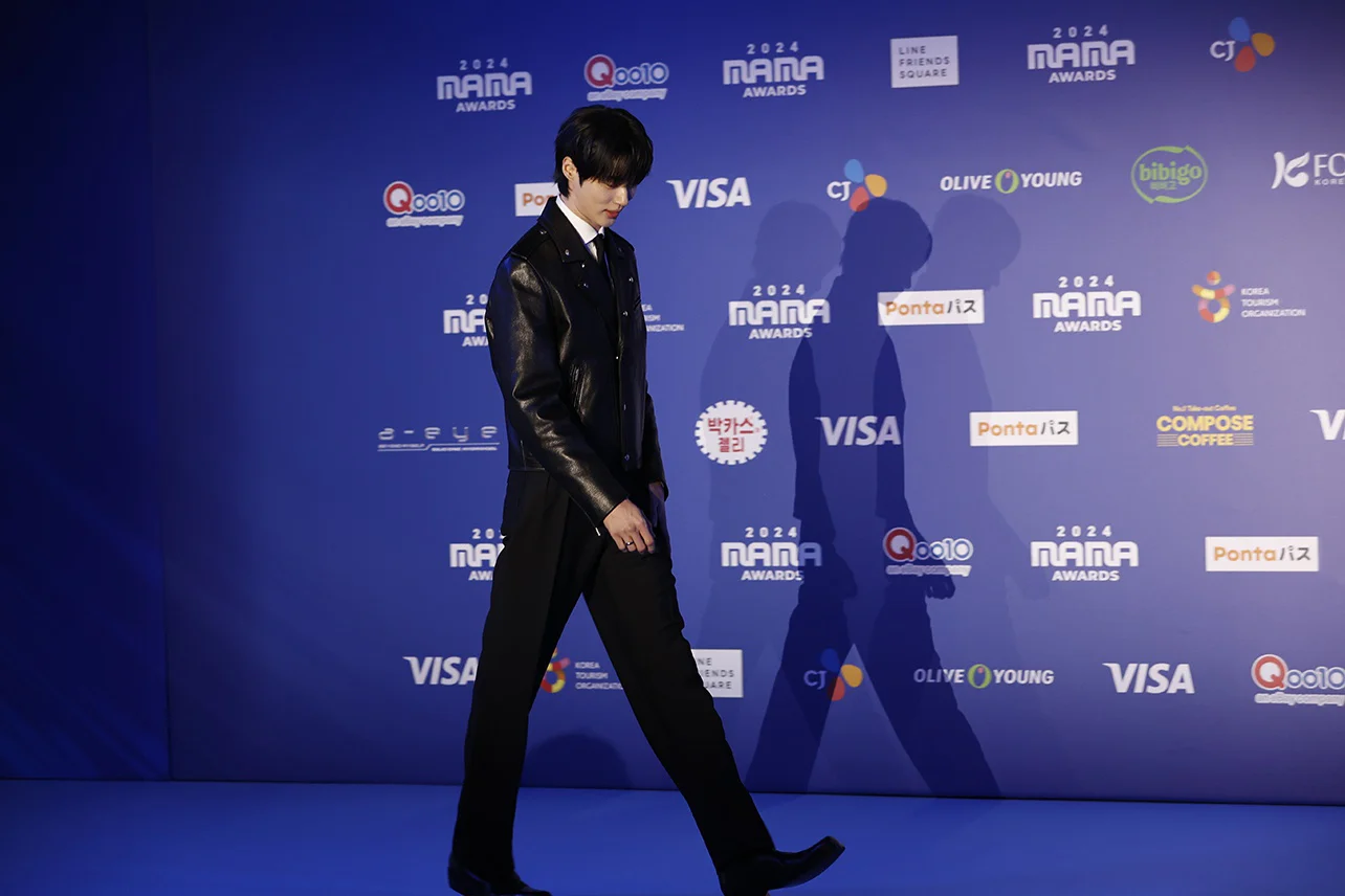 圧倒的スタイルお化け」世界的ブレイク韓国俳優ピョン・ウソク