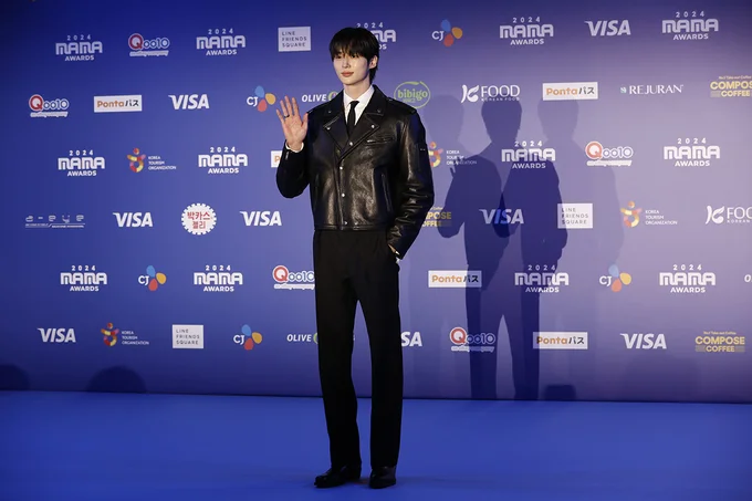 「MAMA AWARDS（Mnet ASIAN MUSIC AWARDS）」に登場したピョン・ウソク撮り下ろし