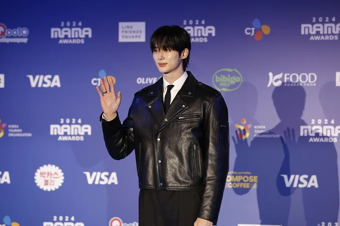 「MAMA AWARDS（Mnet ASIAN MUSIC AWARDS）」に登場したピョン・ウソク撮り下ろし