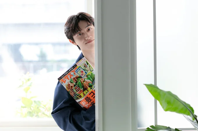 『レタスクラブ』の雑誌とともに