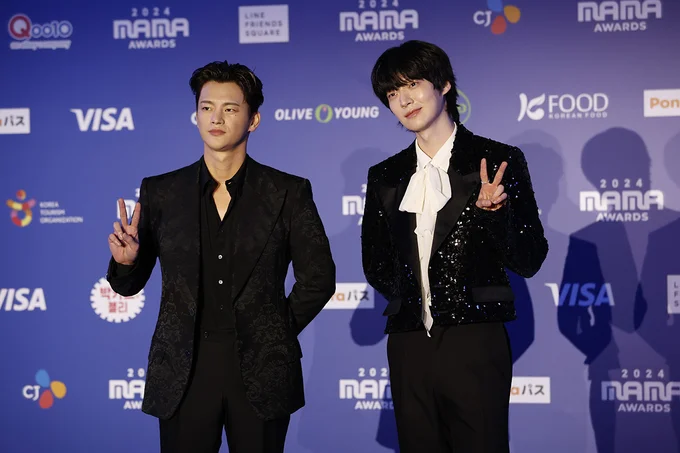 「MAMA AWARDS（Mnet ASIAN MUSIC AWARDS）」に登場したソ・イングクとアン・ジェヒョン撮り下ろし