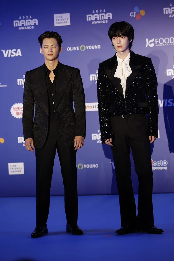 「MAMA AWARDS（Mnet ASIAN MUSIC AWARDS）」に登場したソ・イングクとアン・ジェヒョン撮り下ろし