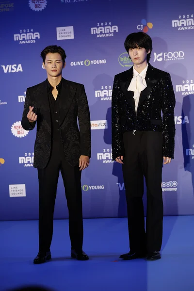 「MAMA AWARDS（Mnet ASIAN MUSIC AWARDS）」に登場したソ・イングクとアン・ジェヒョン撮り下ろし