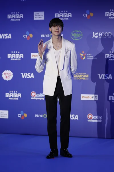 異次元スタイルのムン・サンミン