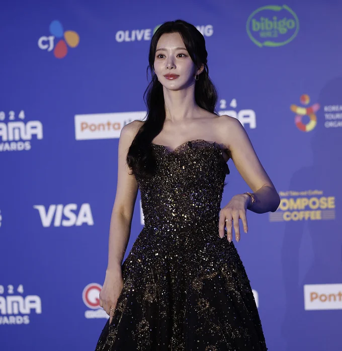 「MAMA AWARDS（Mnet ASIAN MUSIC AWARDS）」に登場したイ・ジュビン撮り下ろし