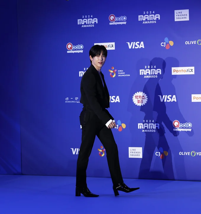 「MAMA AWARDS（Mnet ASIAN MUSIC AWARDS）」に登場したイム・シワン撮り下ろし