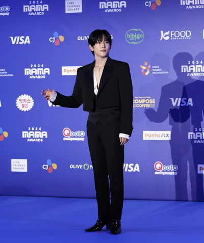 「MAMA AWARDS（Mnet ASIAN MUSIC AWARDS）」に登場したイム・シワン撮り下ろし