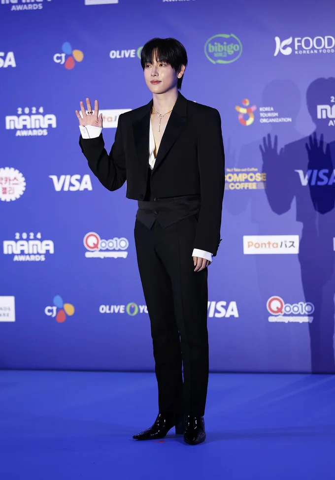 「MAMA AWARDS（Mnet ASIAN MUSIC AWARDS）」に登場したイム・シワン撮り下ろし