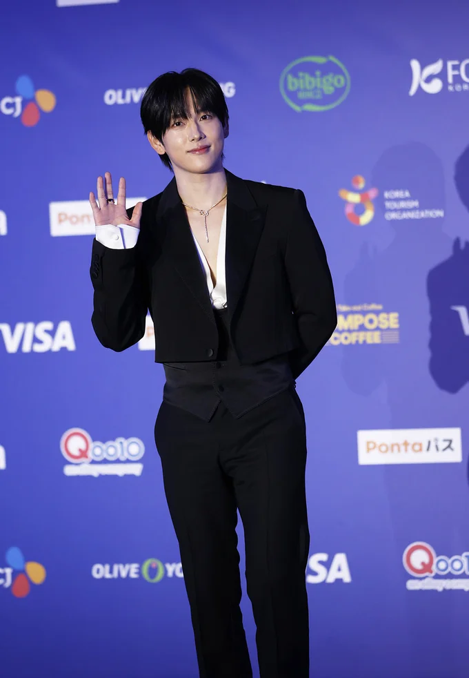 「MAMA AWARDS（Mnet ASIAN MUSIC AWARDS）」に登場したイム・シワン撮り下ろし