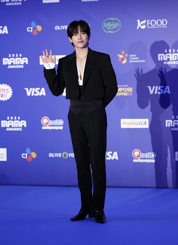 「MAMA AWARDS（Mnet ASIAN MUSIC AWARDS）」に登場したイム・シワン撮り下ろし