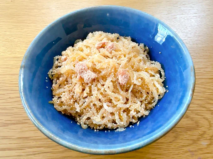 たらことしらたきをめんつゆで炒めた「しらたらこ」