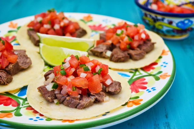 沖縄発の本格メキシコ料理！琉球トルティーヤとエンチラーダで、食卓がもっと華やかに♪