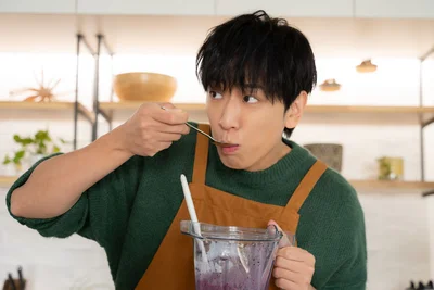 カッコかわいい小山さんの「パクッ」のカット☆