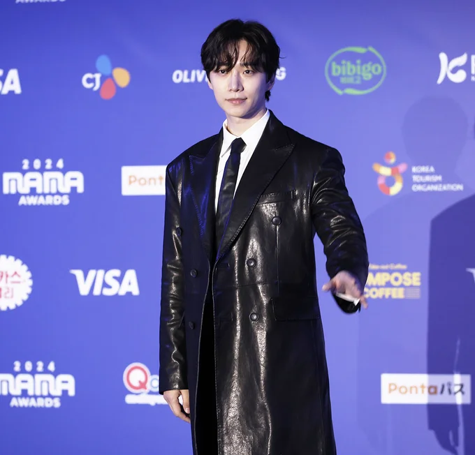  「MAMA AWARDS（Mnet ASIAN MUSIC AWARDS）」に登場したイ・ジュノ撮り下ろし
