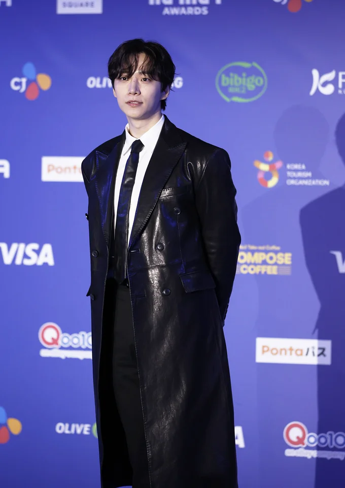  「MAMA AWARDS（Mnet ASIAN MUSIC AWARDS）」に登場したイ・ジュノ撮り下ろし