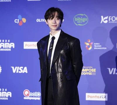 「MAMA AWARDS（Mnet ASIAN MUSIC AWARDS）」に登場したイ・ジュノ撮り下ろし