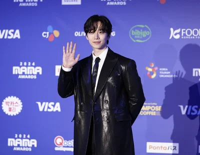 「MAMA AWARDS（Mnet ASIAN MUSIC AWARDS）」に登場したイ・ジュノ撮り下ろし