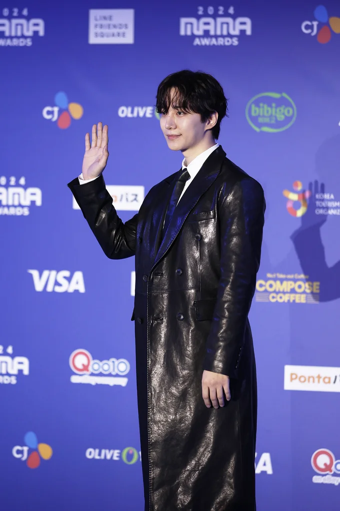  「MAMA AWARDS（Mnet ASIAN MUSIC AWARDS）」に登場したイ・ジュノ撮り下ろし