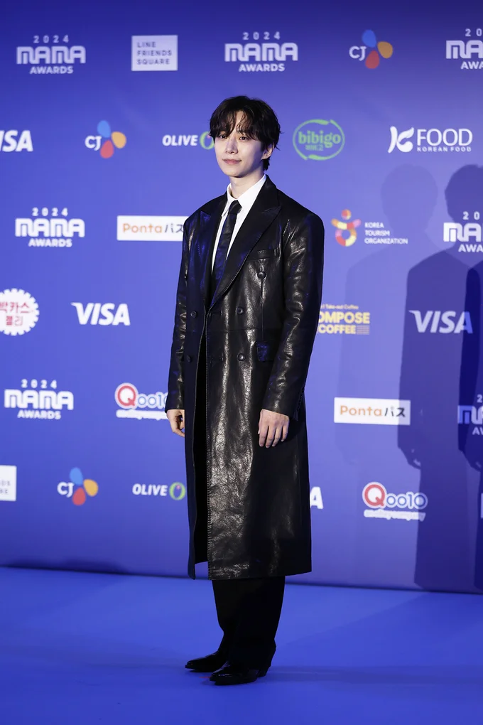  「MAMA AWARDS（Mnet ASIAN MUSIC AWARDS）」に登場したイ・ジュノ撮り下ろし