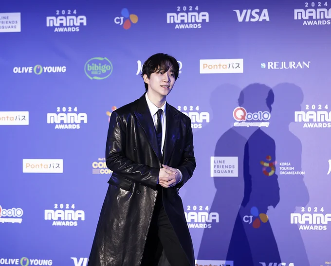  「MAMA AWARDS（Mnet ASIAN MUSIC AWARDS）」に登場したイ・ジュノ撮り下ろし
