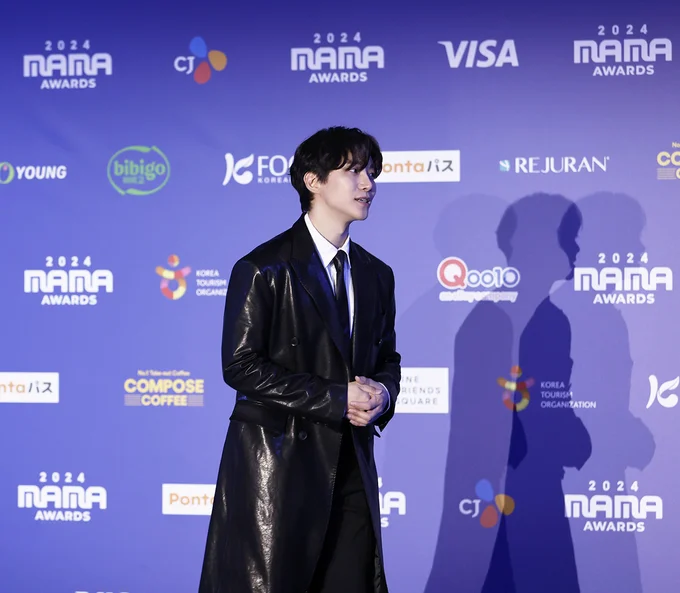  「MAMA AWARDS（Mnet ASIAN MUSIC AWARDS）」に登場したイ・ジュノ撮り下ろし