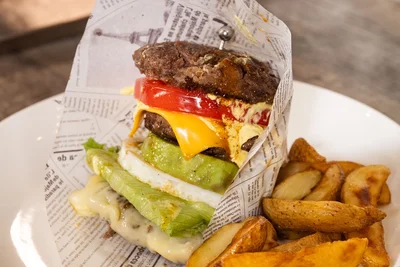 美味しそう！「肉肉肉！ハンバーガー！」