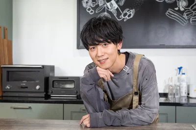 優しい笑顔が印象的！ハプニングも楽しそうな山下大輝さん撮り下ろし