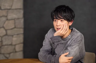 優しい笑顔が印象的！ハプニングも楽しそうな山下大輝さん撮り下ろし