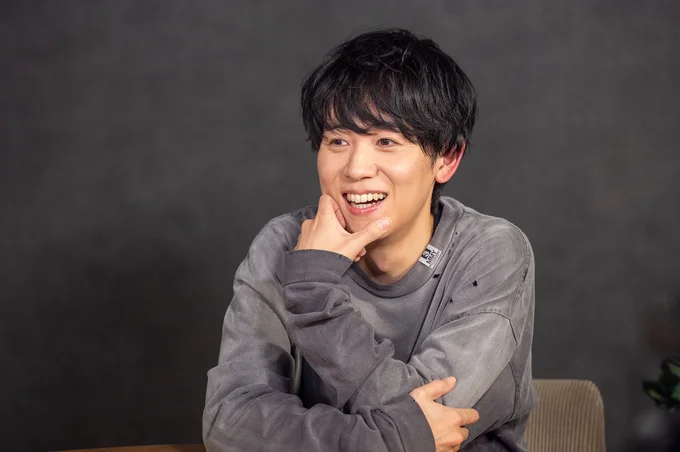 優しい笑顔が印象的！ハプニングも楽しそうな山下大輝さん撮り下ろし